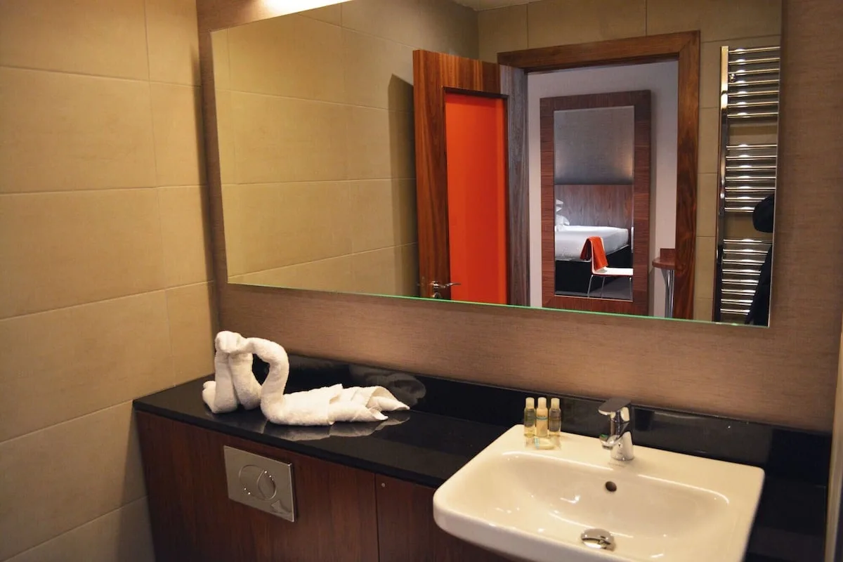 Turret Room at The Place Hotel, Edinburgh, photo 2